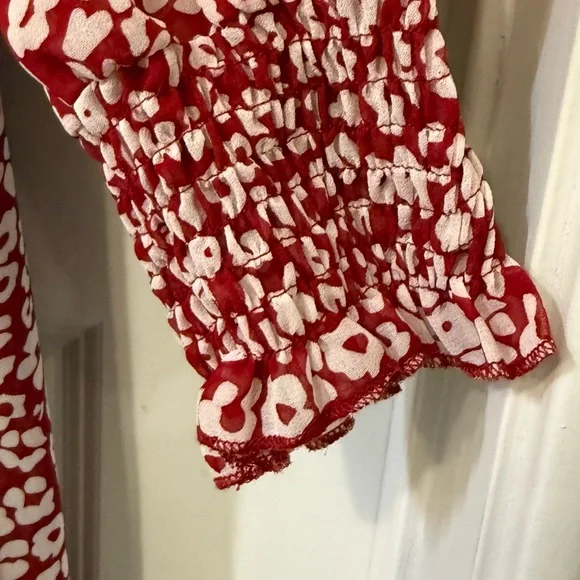 Elegant Red and White Animal Print Patterned Long Sleeve Dress by PrettyGarden - Picture 5 of 14